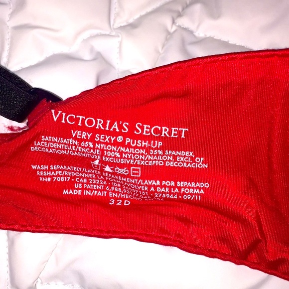 Victoria’s Secret, very sexy push up, bra size 32D - Picture 7 of 7